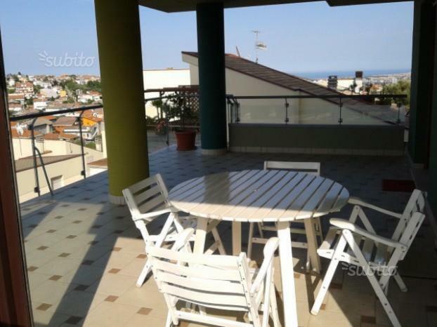 Apartamento Bellavista - Pescara Colli Exterior foto